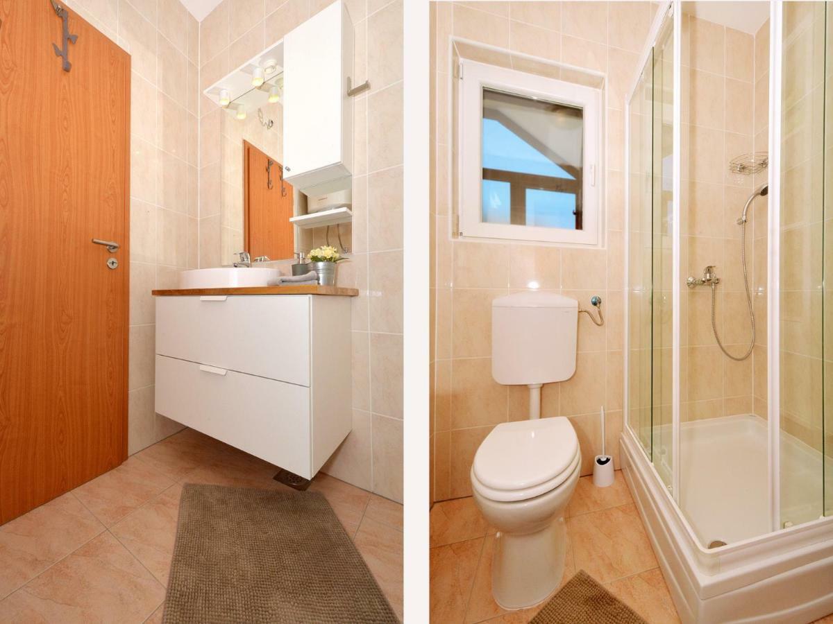 4 Us Appartement Rogoznica  Buitenkant foto