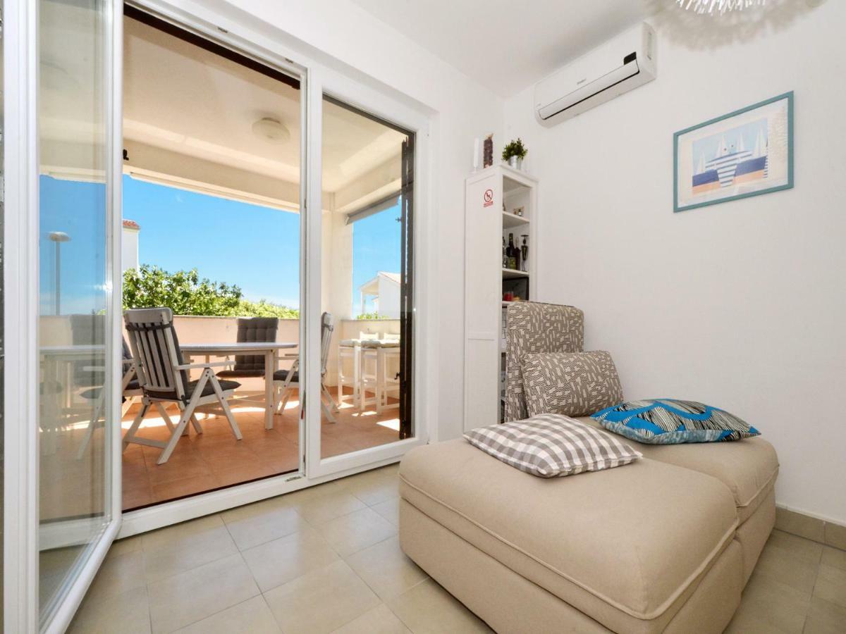 4 Us Appartement Rogoznica  Buitenkant foto