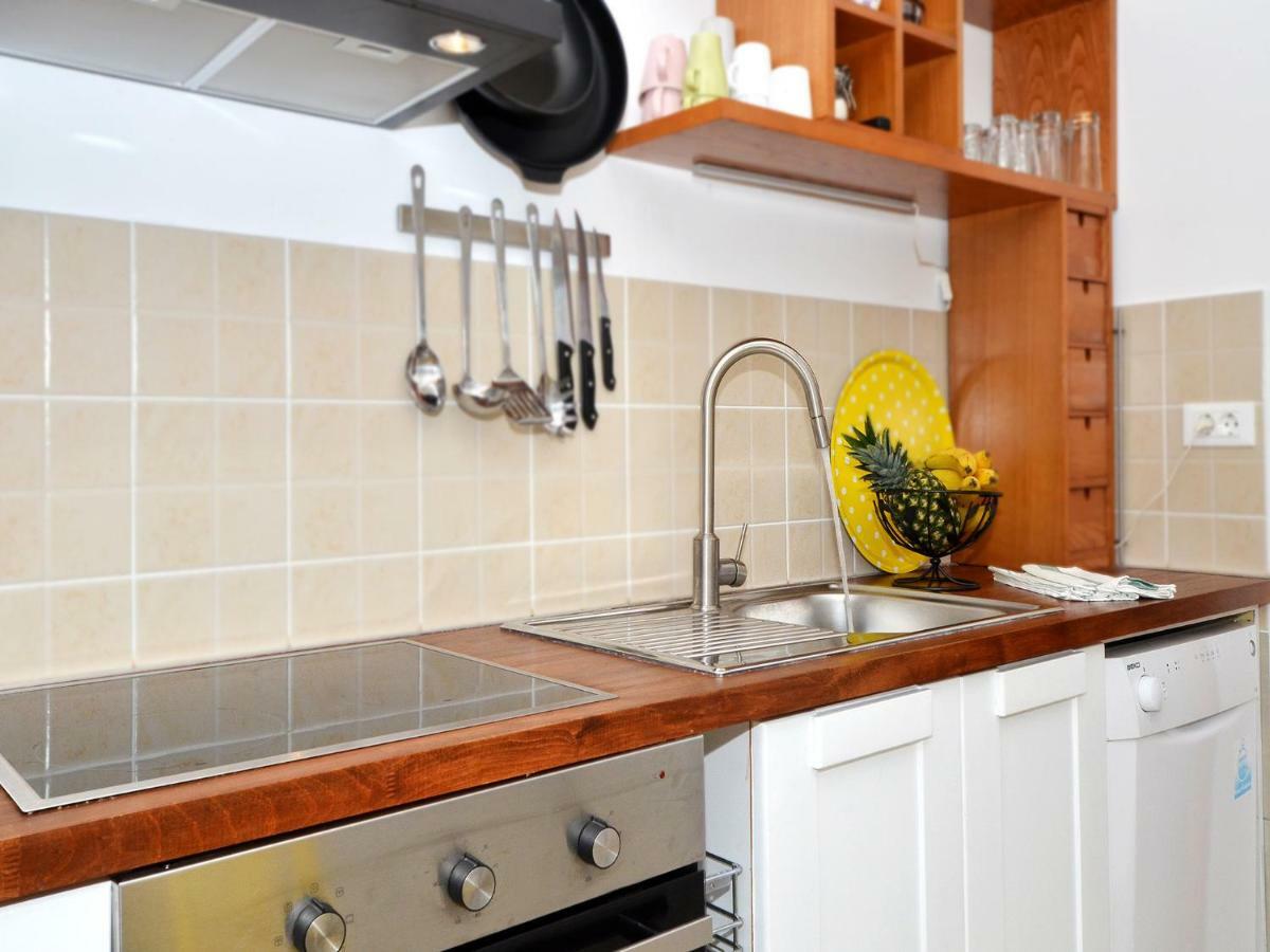 4 Us Appartement Rogoznica  Buitenkant foto
